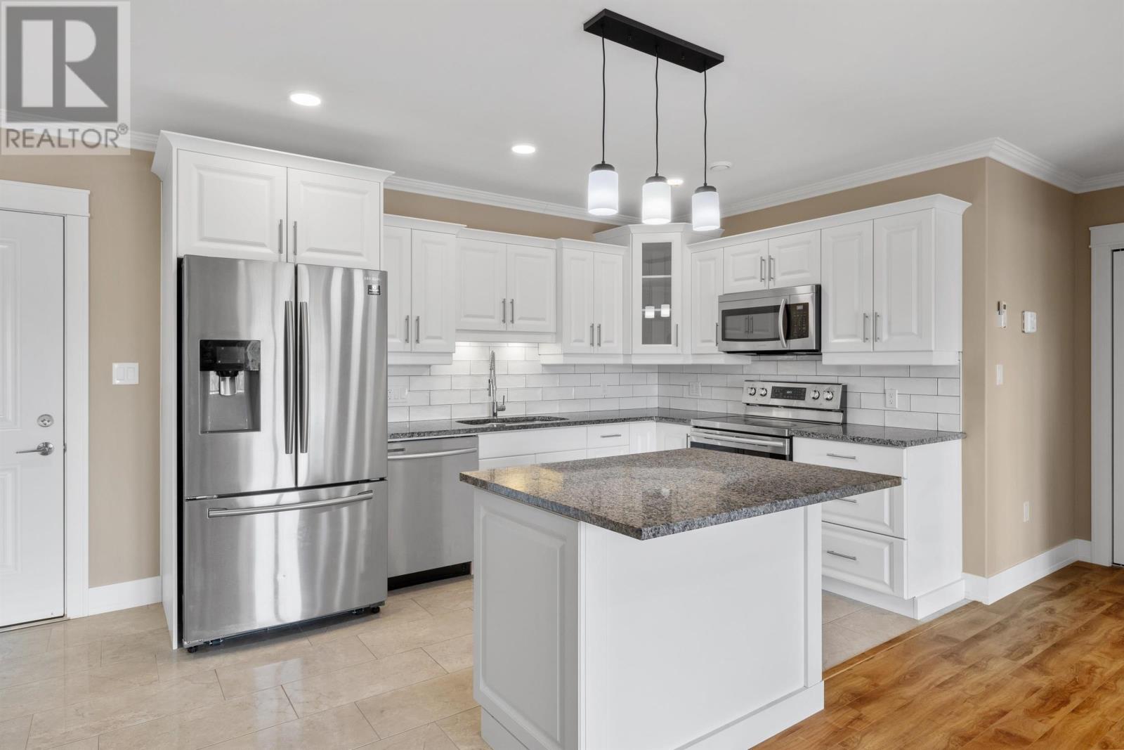 Unit 210 210 Shakespeare Drive, Stratford, Prince Edward Island  C1B 4B7 - Photo 7 - 202603270