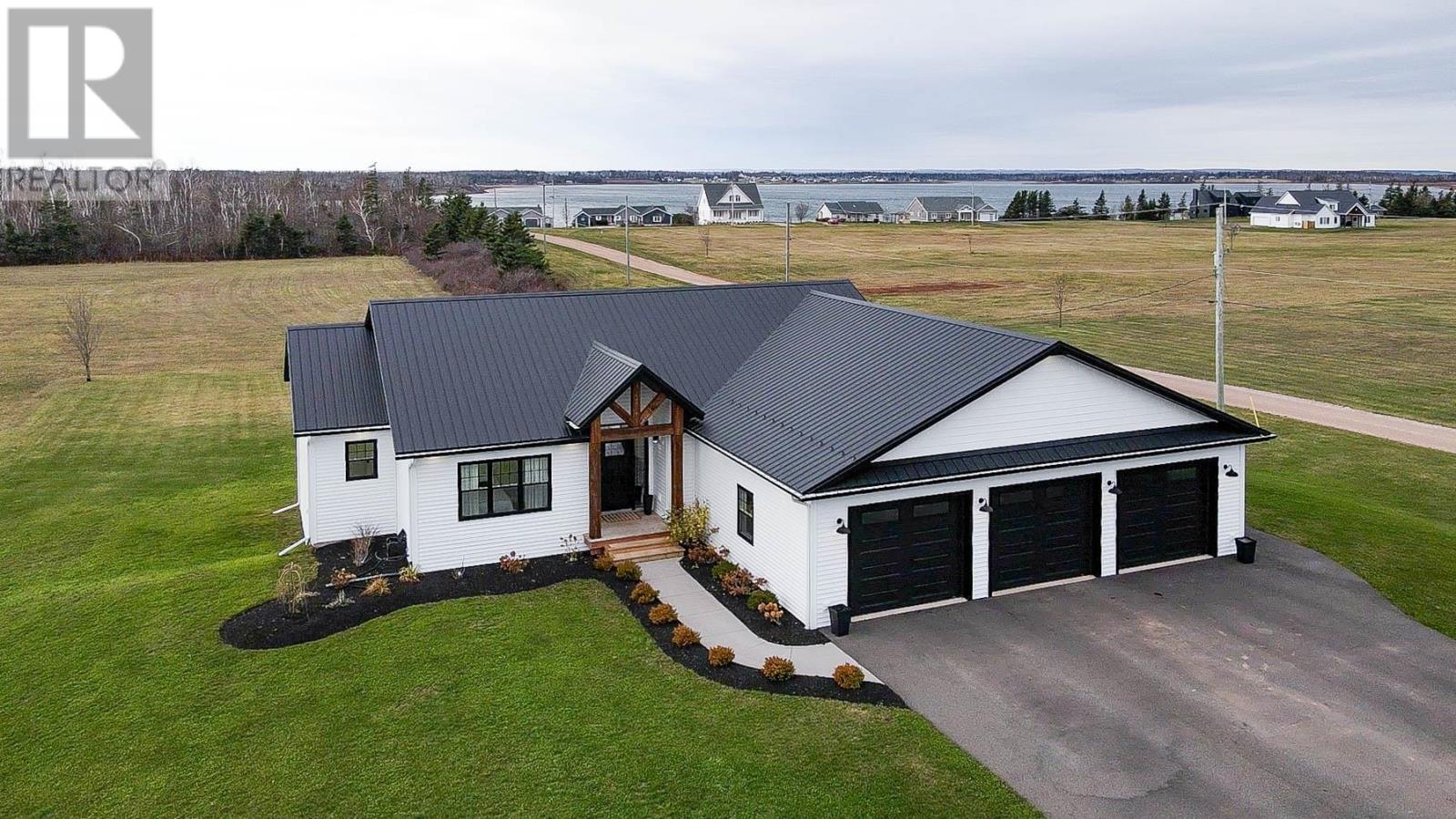 137 Macmillan Point, West Covehead, Prince Edward Island  C0A 1P0 - Photo 2 - 202603534