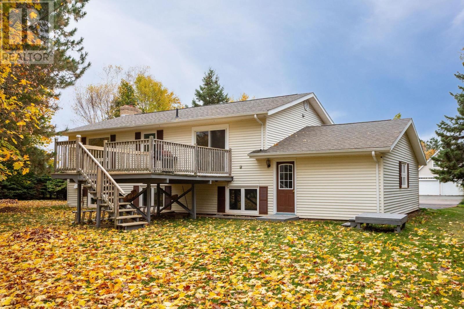 7 Crestview Drive, Charlottetown, Prince Edward Island  C1E 1N4 - Photo 37 - 202603597