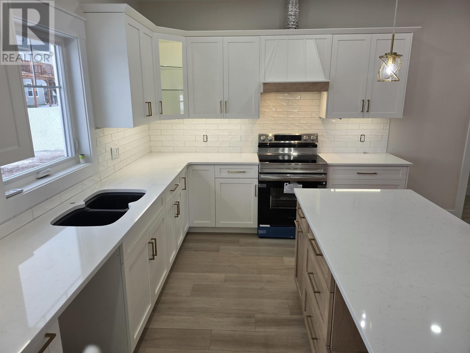 79 Kingsburgh Avenue, Charlottetown, Prince Edward Island  C1E 3X3 - Photo 4 - 202603655