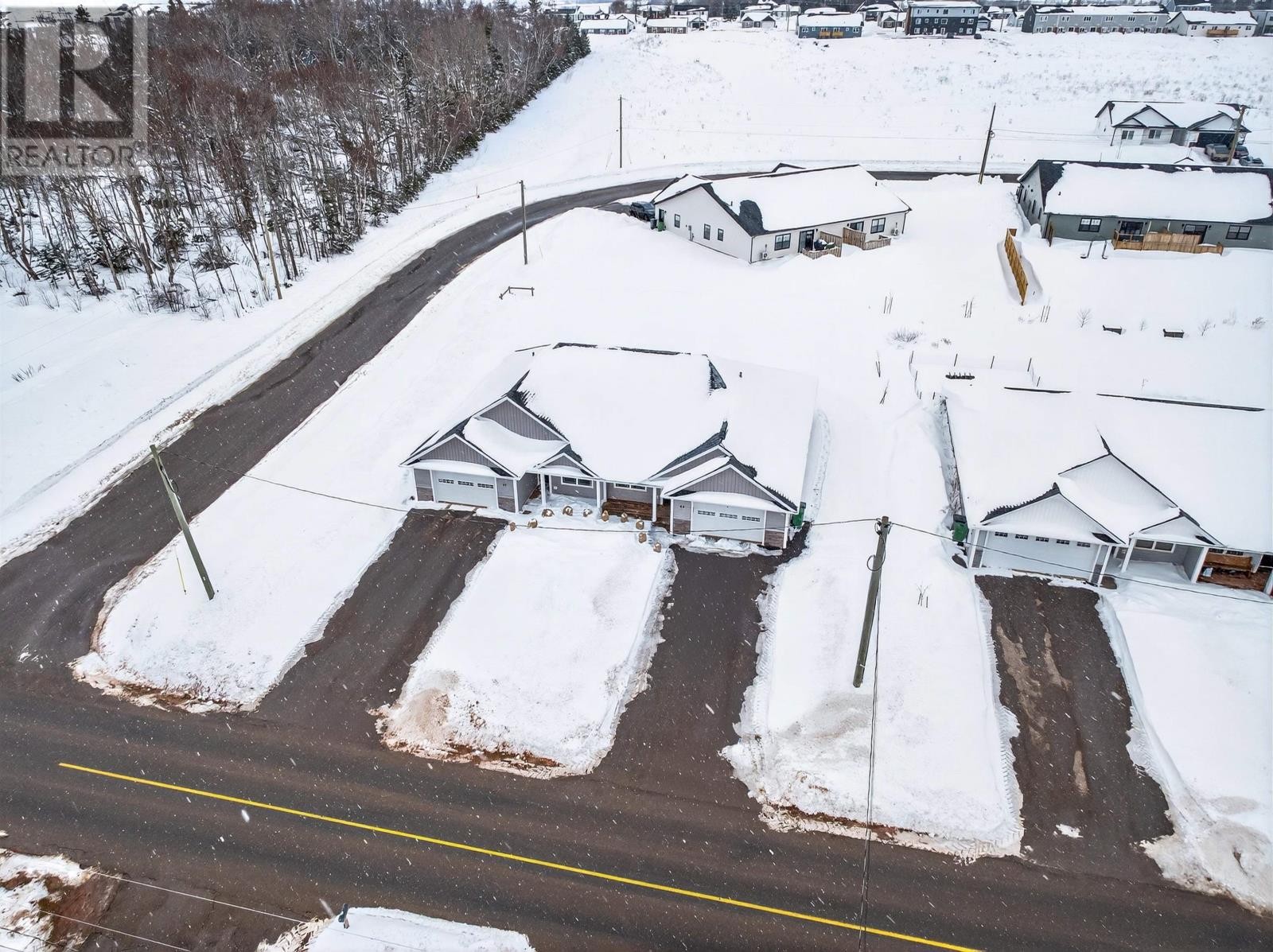 69 East Royalty Road, Charlottetown, Prince Edward Island  C1C 0B1 - Photo 2 - 202603715