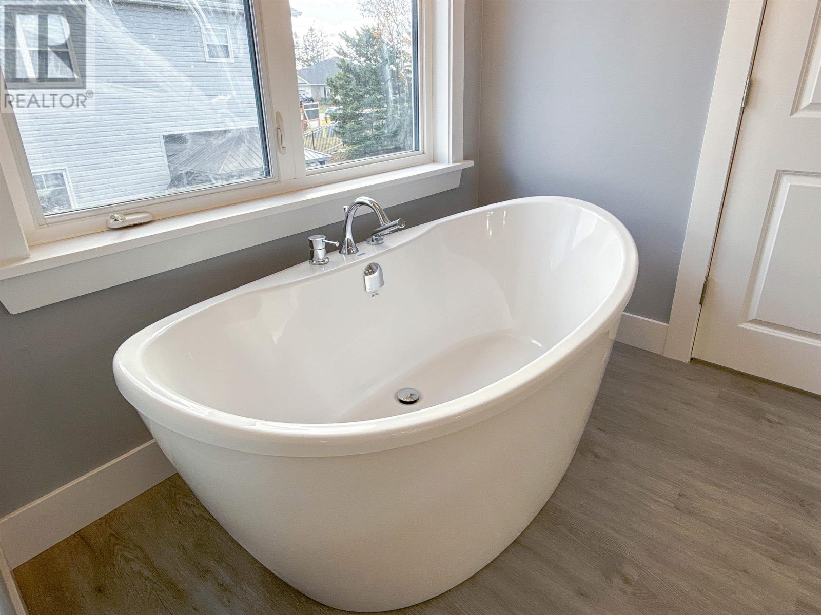 7 Maple Leaf Row, Stratford, Prince Edward Island  C1B 4C9 - Photo 27 - 202604097