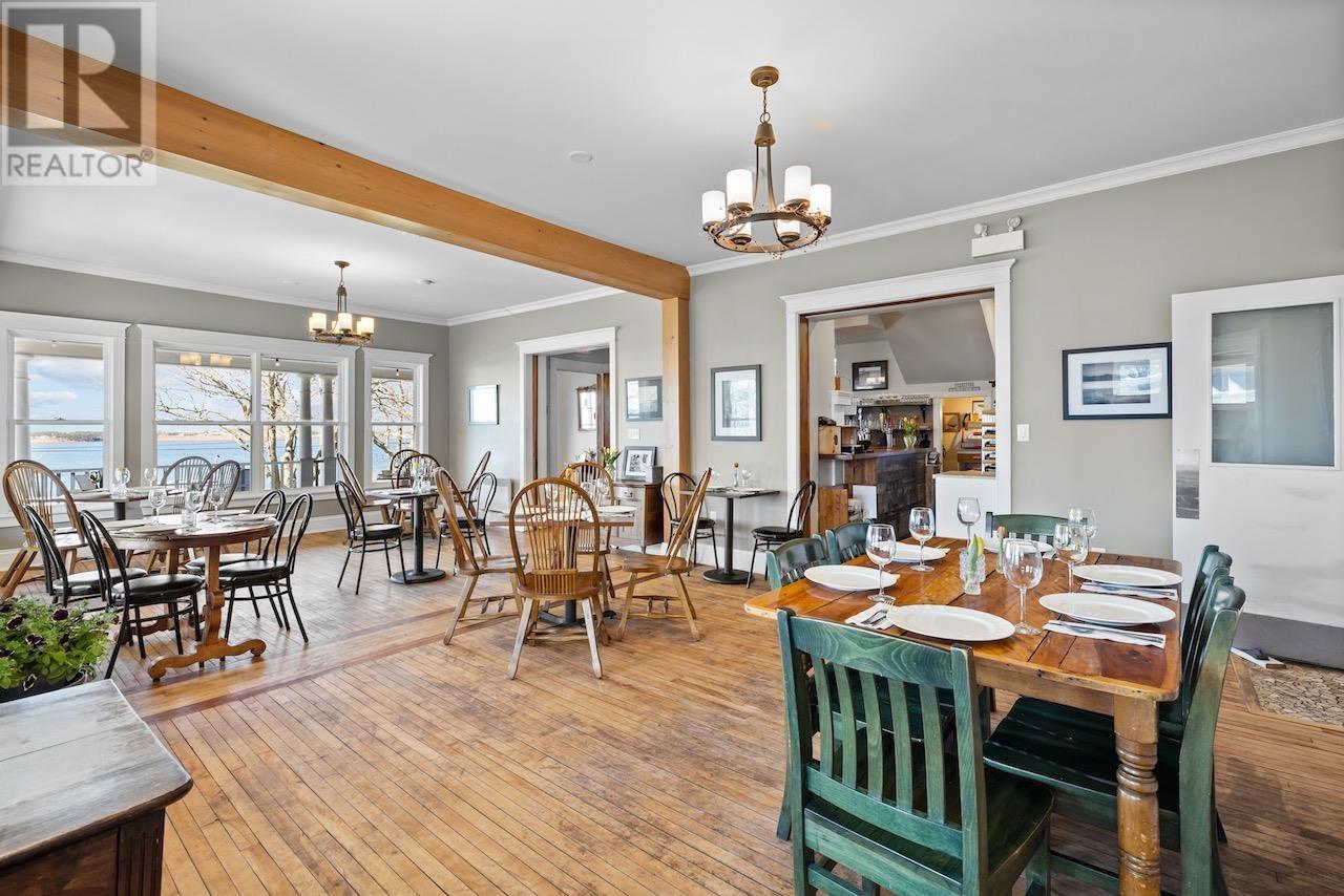 21 Breakwater Street, Souris, Prince Edward Island  C0A 2B0 - Photo 12 - 202604113