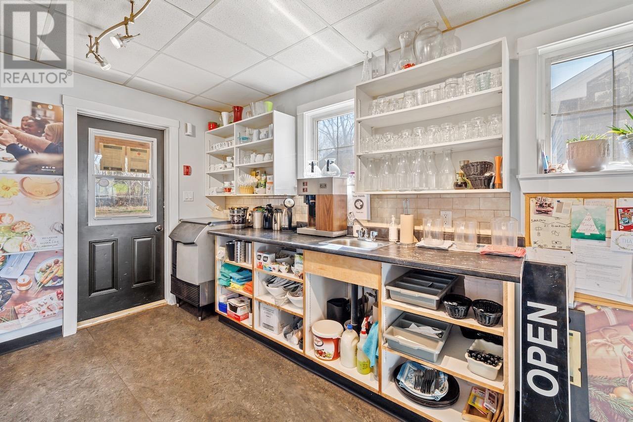 21 Breakwater Street, Souris, Prince Edward Island  C0A 2B0 - Photo 24 - 202604113