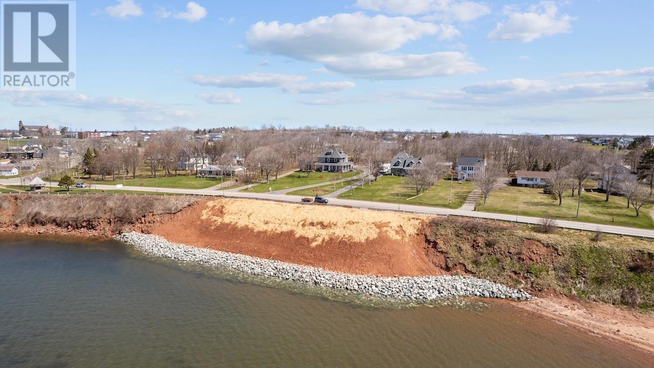 21 Breakwater Street, Souris, Prince Edward Island  C0A 2B0 - Photo 48 - 202604113