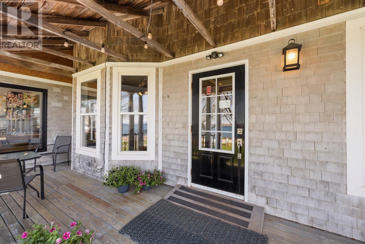 21 Breakwater Street, Souris, Prince Edward Island  C0A 2B0 - Photo 6 - 202604113