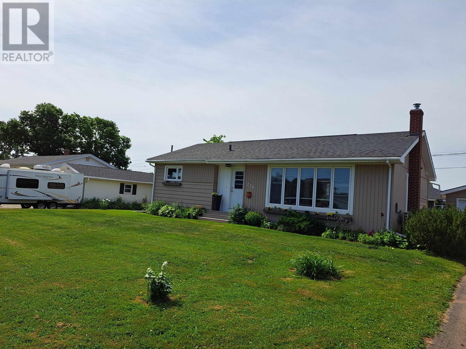 220 Clark Street, Summerside, Prince Edward Island  C1N 2J5 - Photo 3 - 202604139