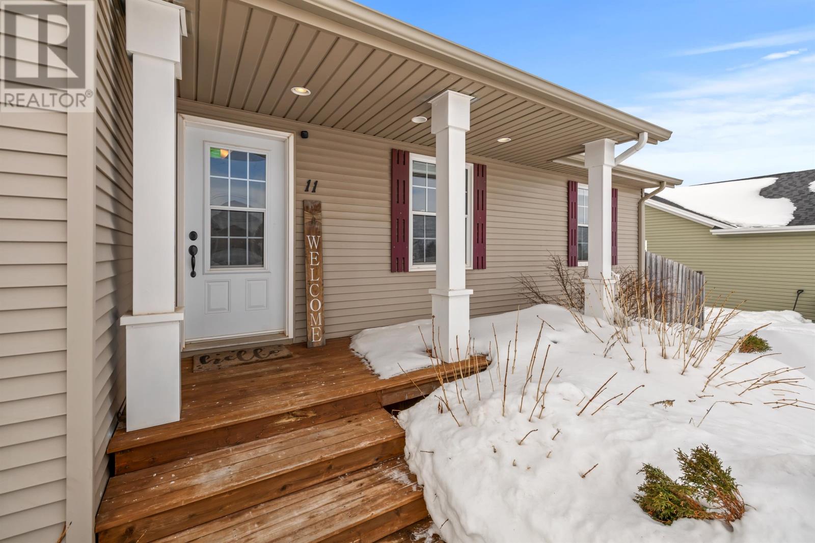 11 Picton Beete Crescent, Stratford, Prince Edward Island  C1B 0C1 - Photo 2 - 202604152