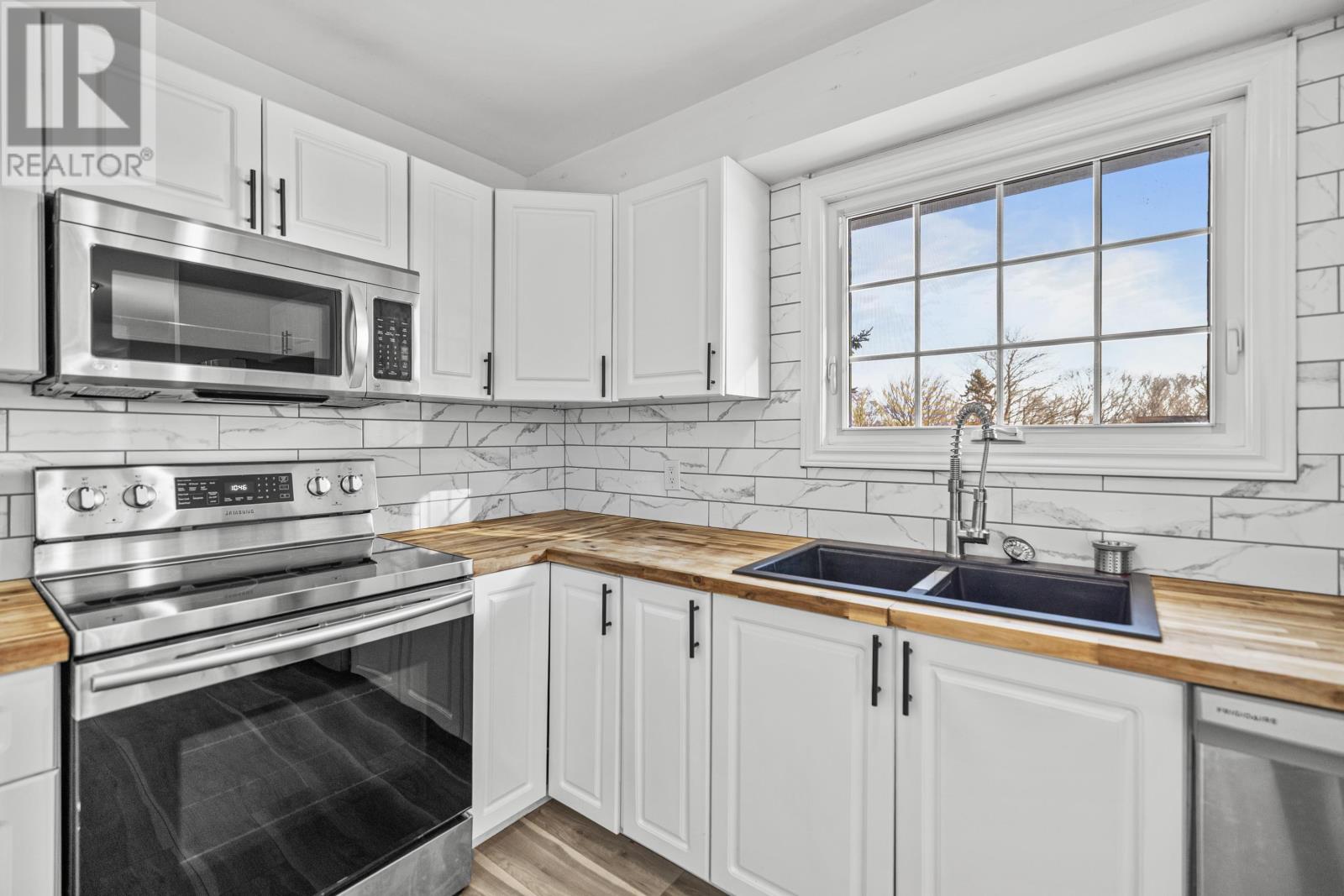44 Westcomb Crescent, Charlottetown, Prince Edward Island  C1C 1B3 - Photo 10 - 202604410