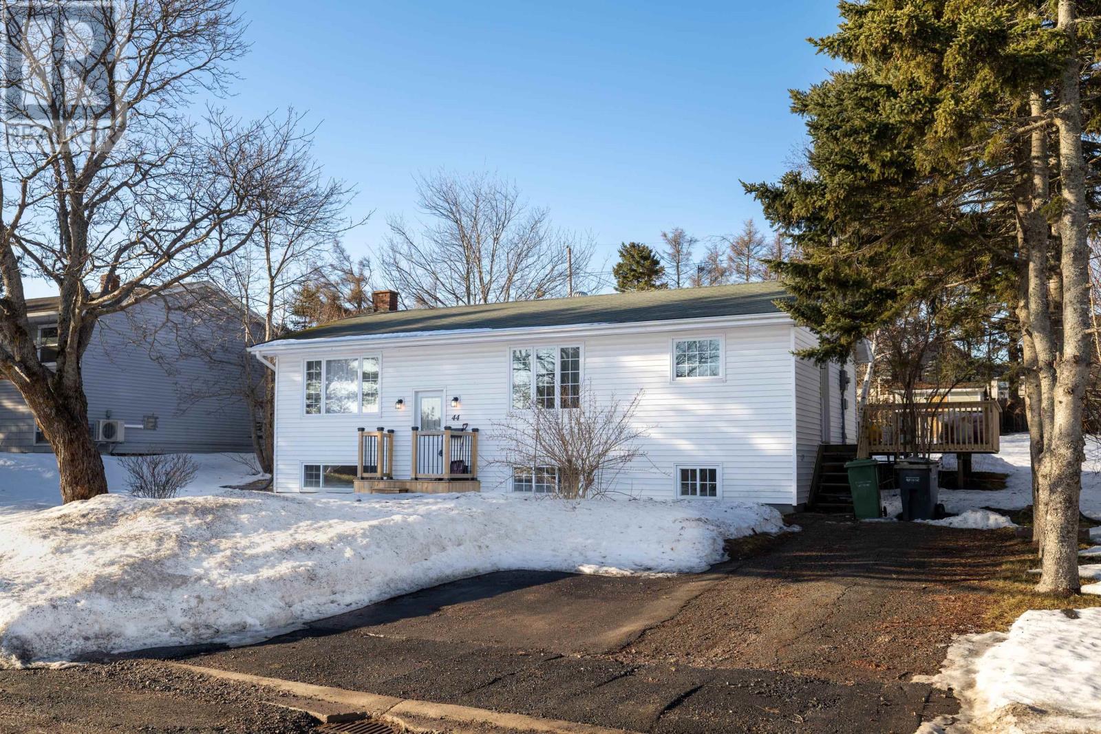 44 Westcomb Crescent, Charlottetown, Prince Edward Island  C1C 1B3 - Photo 36 - 202604410