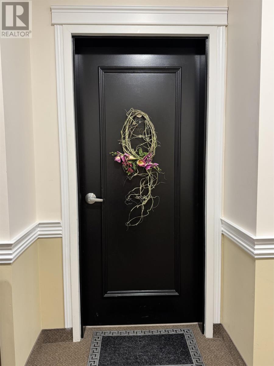 202 111 Richmond Street, Charlottetown, Prince Edward Island  C1A 1H7 - Photo 2 - 202604729