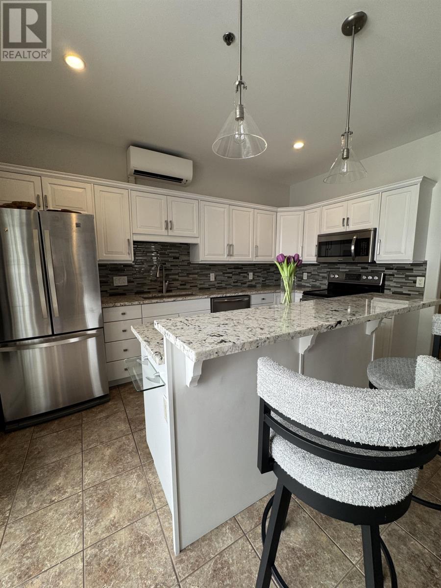 202 111 Richmond Street, Charlottetown, Prince Edward Island  C1A 1H7 - Photo 6 - 202604729