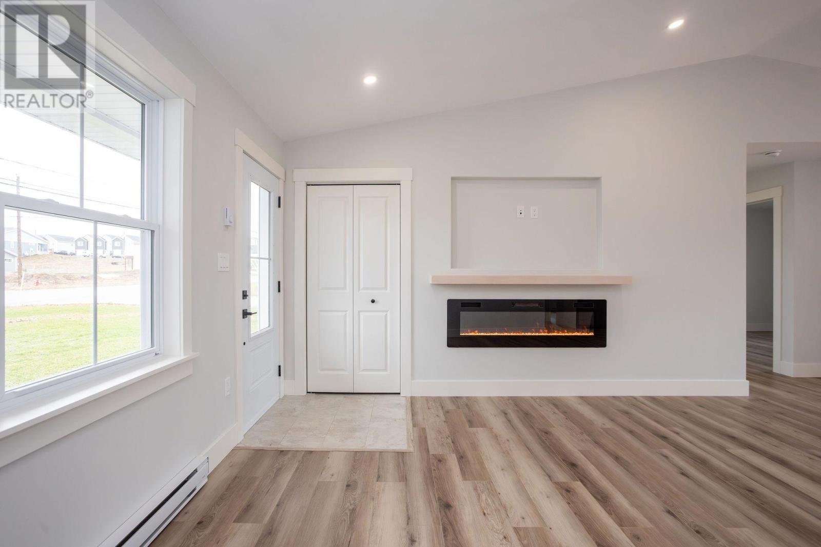 32 Anne Avenue, Charlottetown, Prince Edward Island  C1C 0T1 - Photo 5 - 202604792