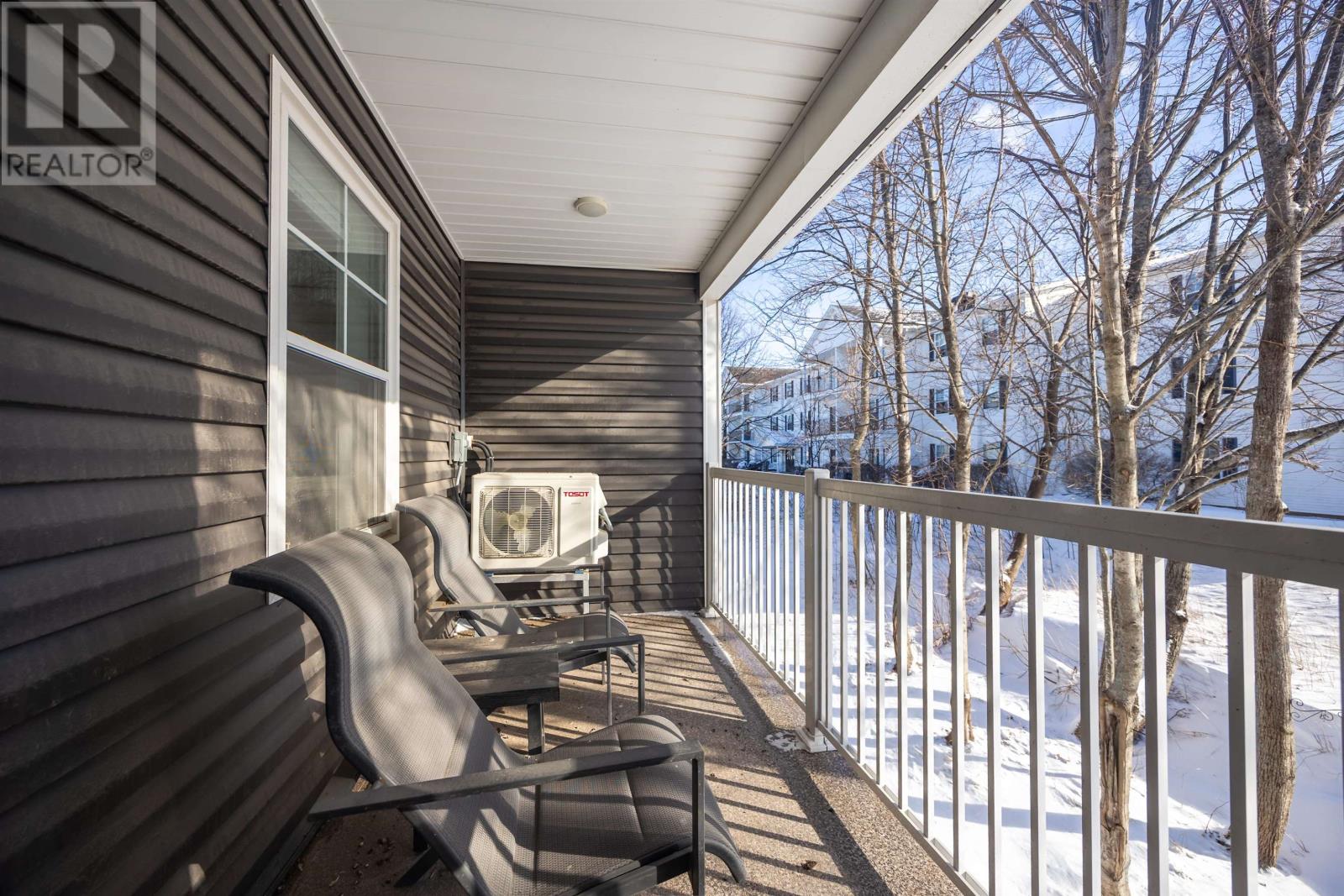 206 29 Stratford Road, Stratford, Prince Edward Island  C1B 1T4 - Photo 12 - 202604936