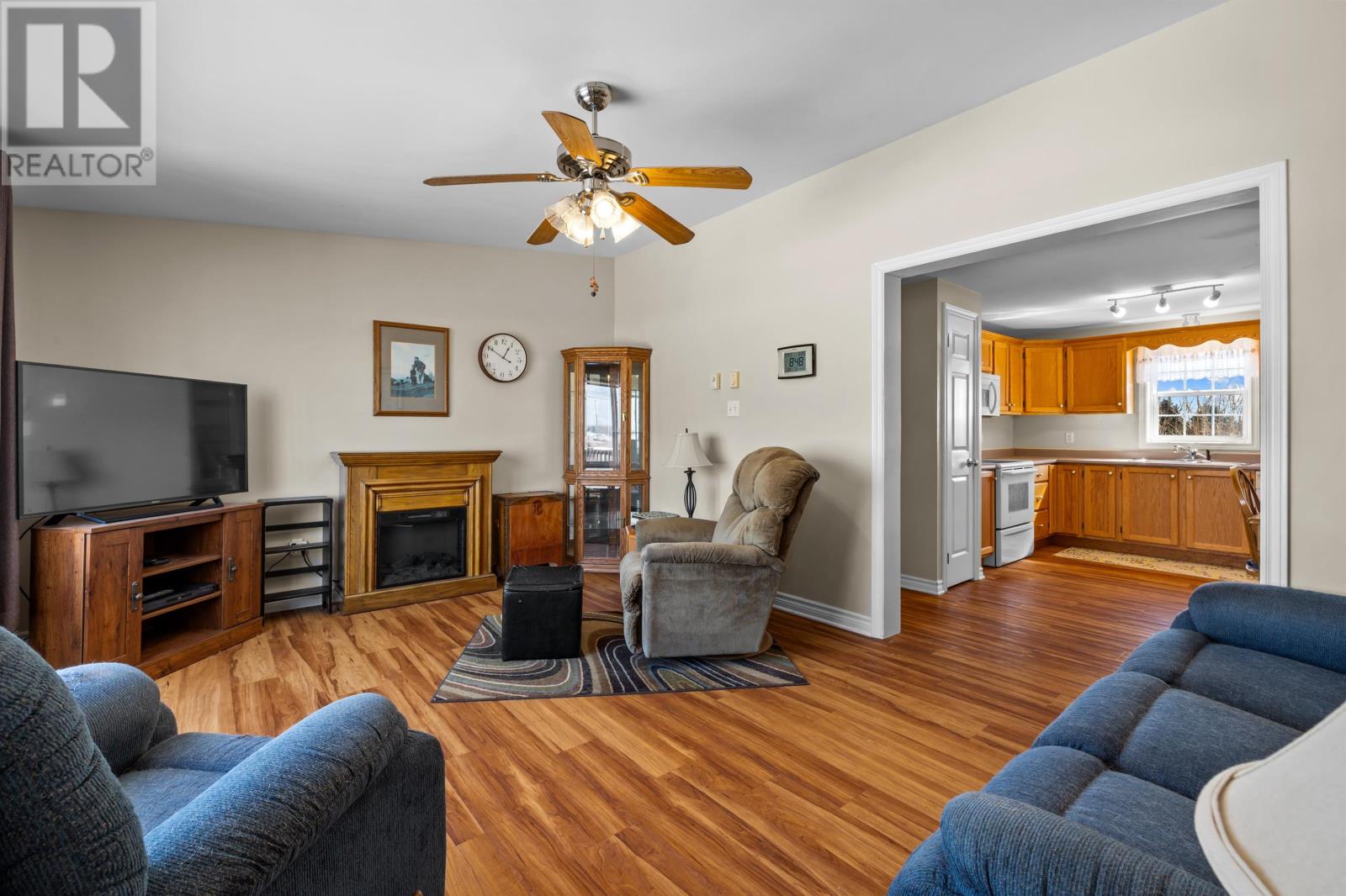 19 Macphee Avenue, Souris, Prince Edward Island  C0A 2B0 - Photo 7 - 202605196