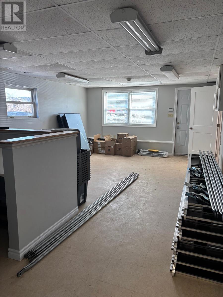 J 106 Kensington Road, Charlottetown, Prince Edward Island  C1A 5J5 - Photo 4 - 202605329