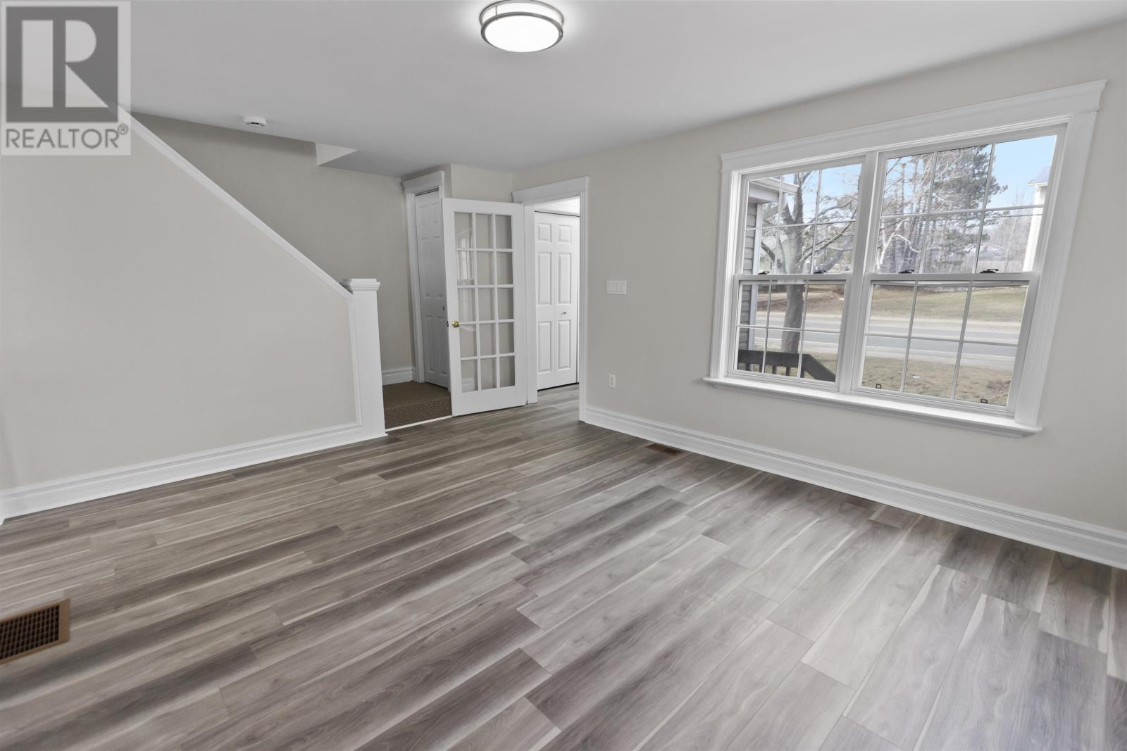 206 Belvedere Avenue, Charlottetown, Prince Edward Island  C1A 2Z3 - Photo 2 - 202605413