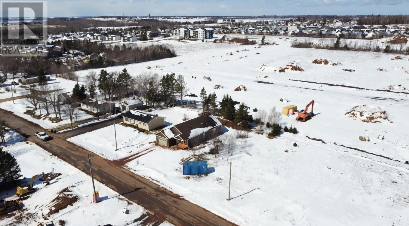 15 Norman Drive, East Royalty, Prince Edward Island  C1C 1E9 - Photo 4 - 202605467