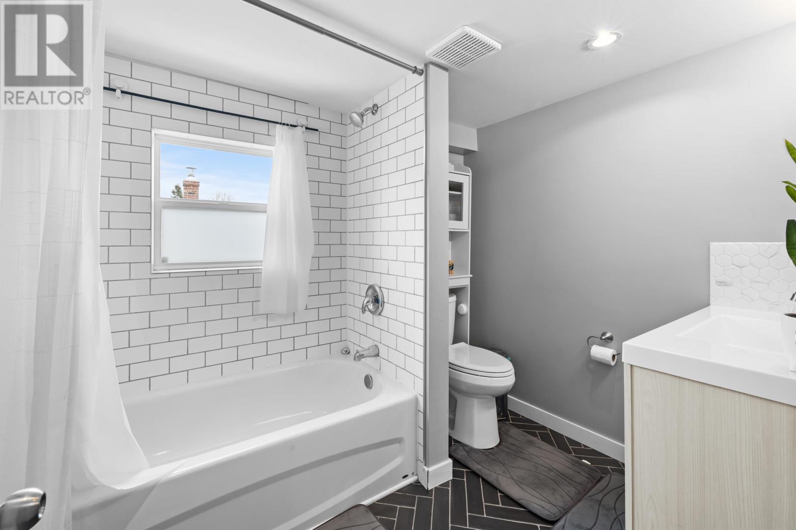 413 Hawthorne Avenue, Summerside, Prince Edward Island  C1N 2E3 - Photo 32 - 202605555