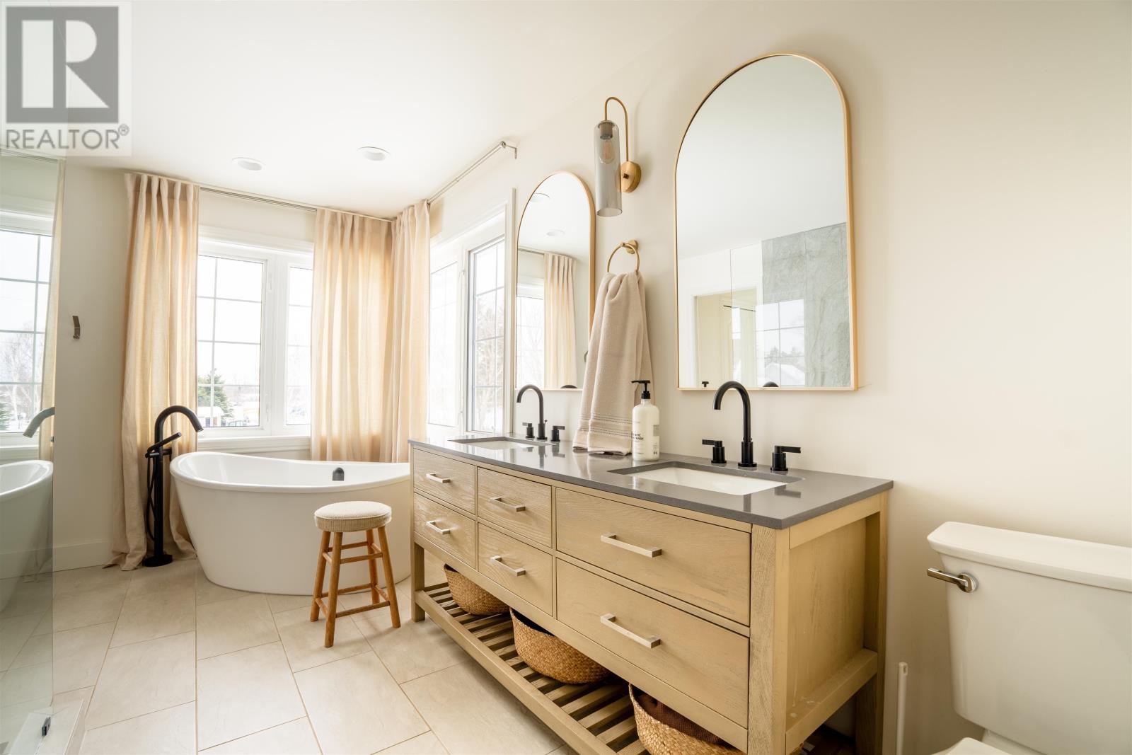 493 York Point Road, Cornwall, Prince Edward Island  C0A 1H4 - Photo 34 - 202605631