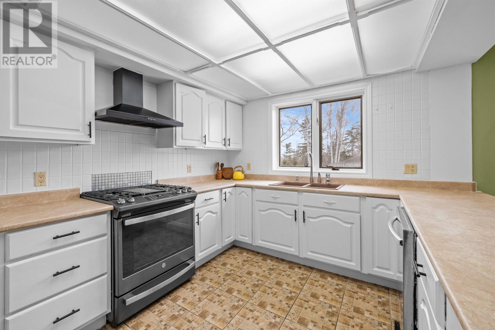 47 Maple Street, Morell, Prince Edward Island  C0A 1S0 - Photo 11 - 202605843