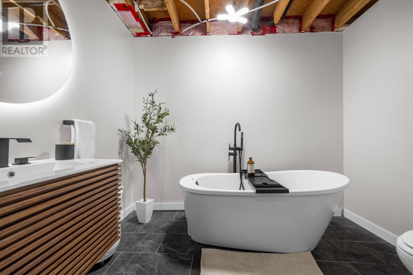 14 Centennial Street, Kensington, Prince Edward Island  C0B 1M0 - Photo 39 - 202606269