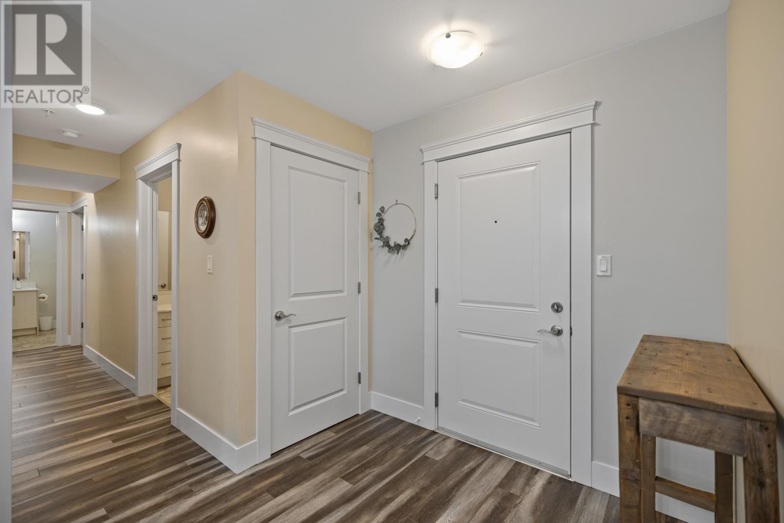 204 29 Stratford Road, Stratford, Prince Edward Island  C1B 1T4 - Photo 4 - 202606437