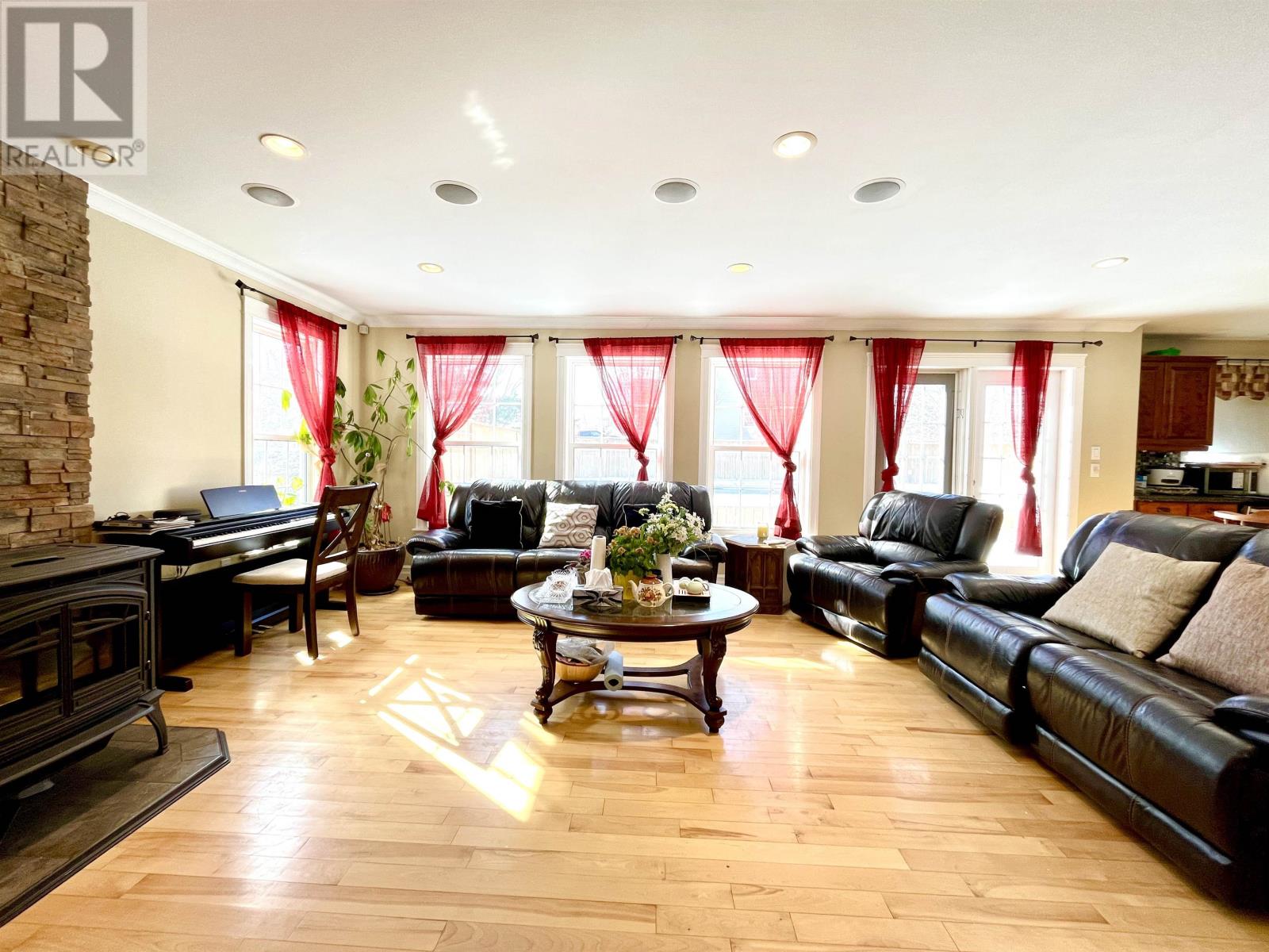 30 Macarthur Drive, Charlottetown, Prince Edward Island  C1A 9G4 - Photo 8 - 202606650