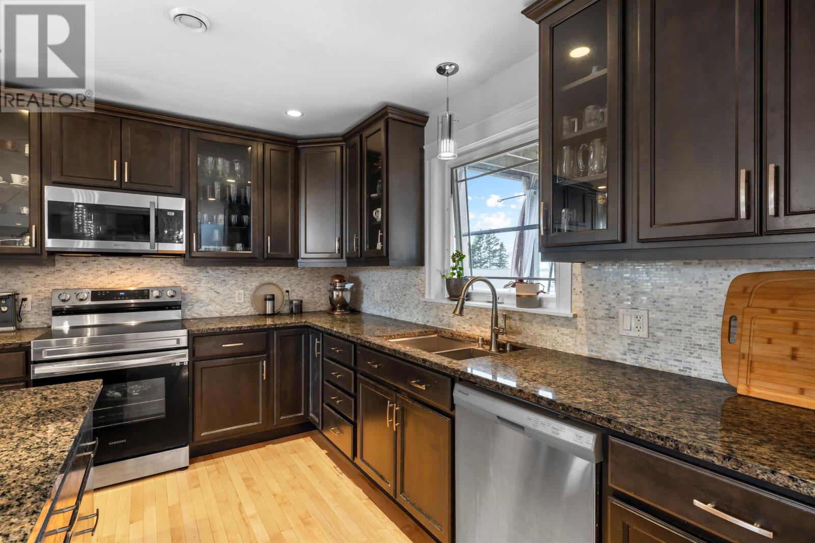 14 Fairfax Drive, Stratford, Prince Edward Island  C1B 2X4 - Photo 8 - 202606675