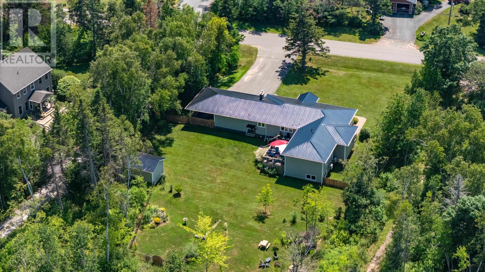 40 Langley Road, Stratford, Prince Edward Island  C1B 2K3 - Photo 3 - 202606948