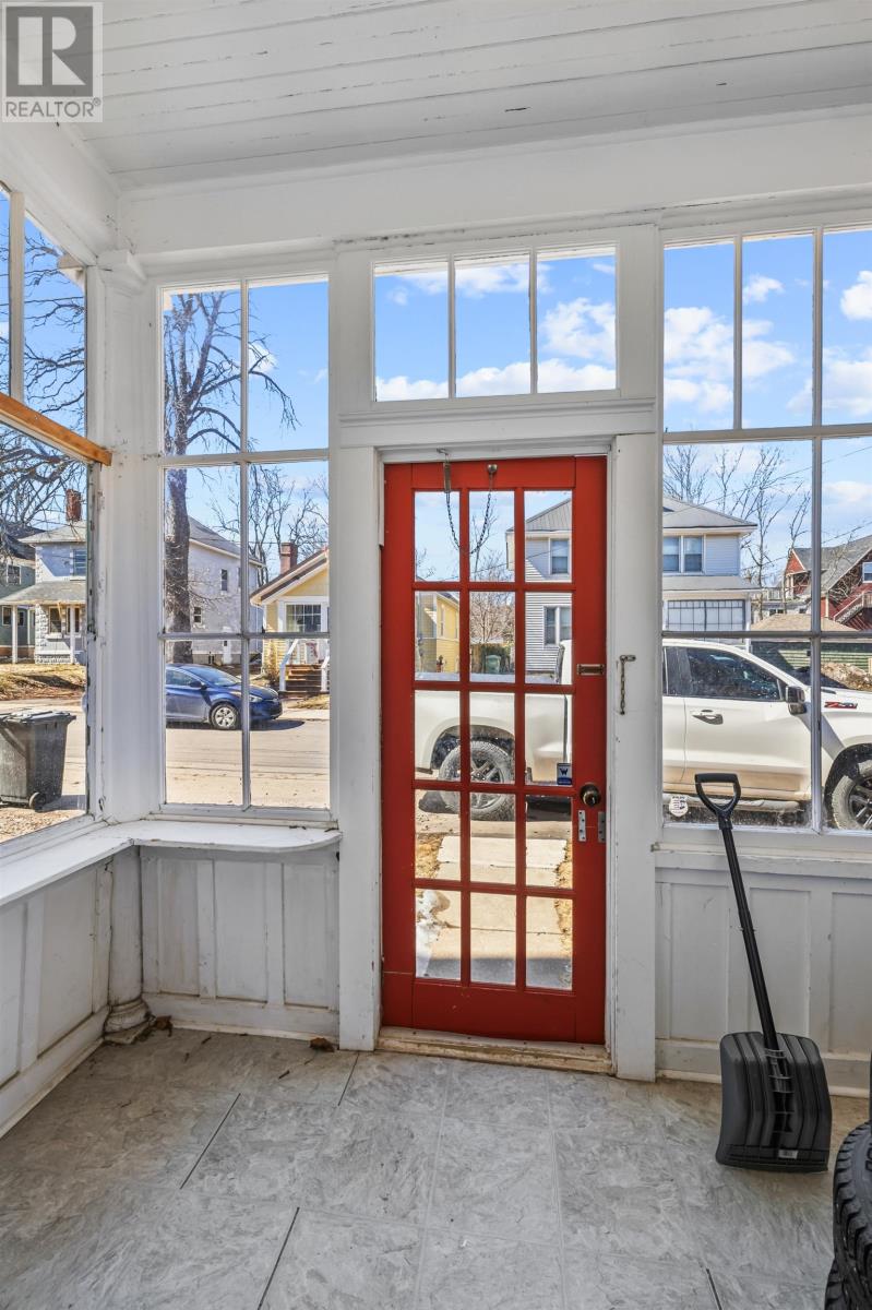 306 Richmond Street, Charlottetown, Prince Edward Island  C1A 1J9 - Photo 3 - 202607003