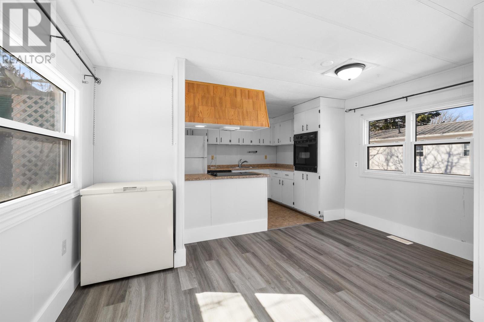 2 Dale Drive, Summerside, Prince Edward Island  C1N 4T5 - Photo 4 - 202607249