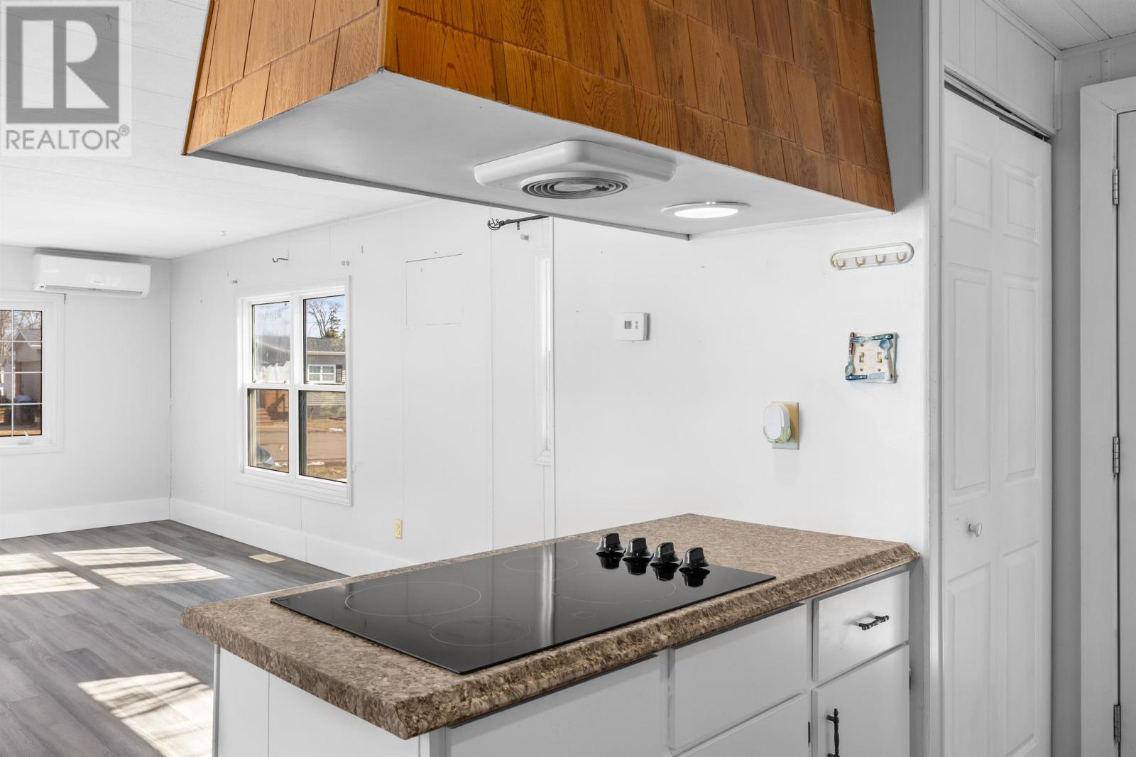 2 Dale Drive, Summerside, Prince Edward Island  C1N 4T5 - Photo 9 - 202607249