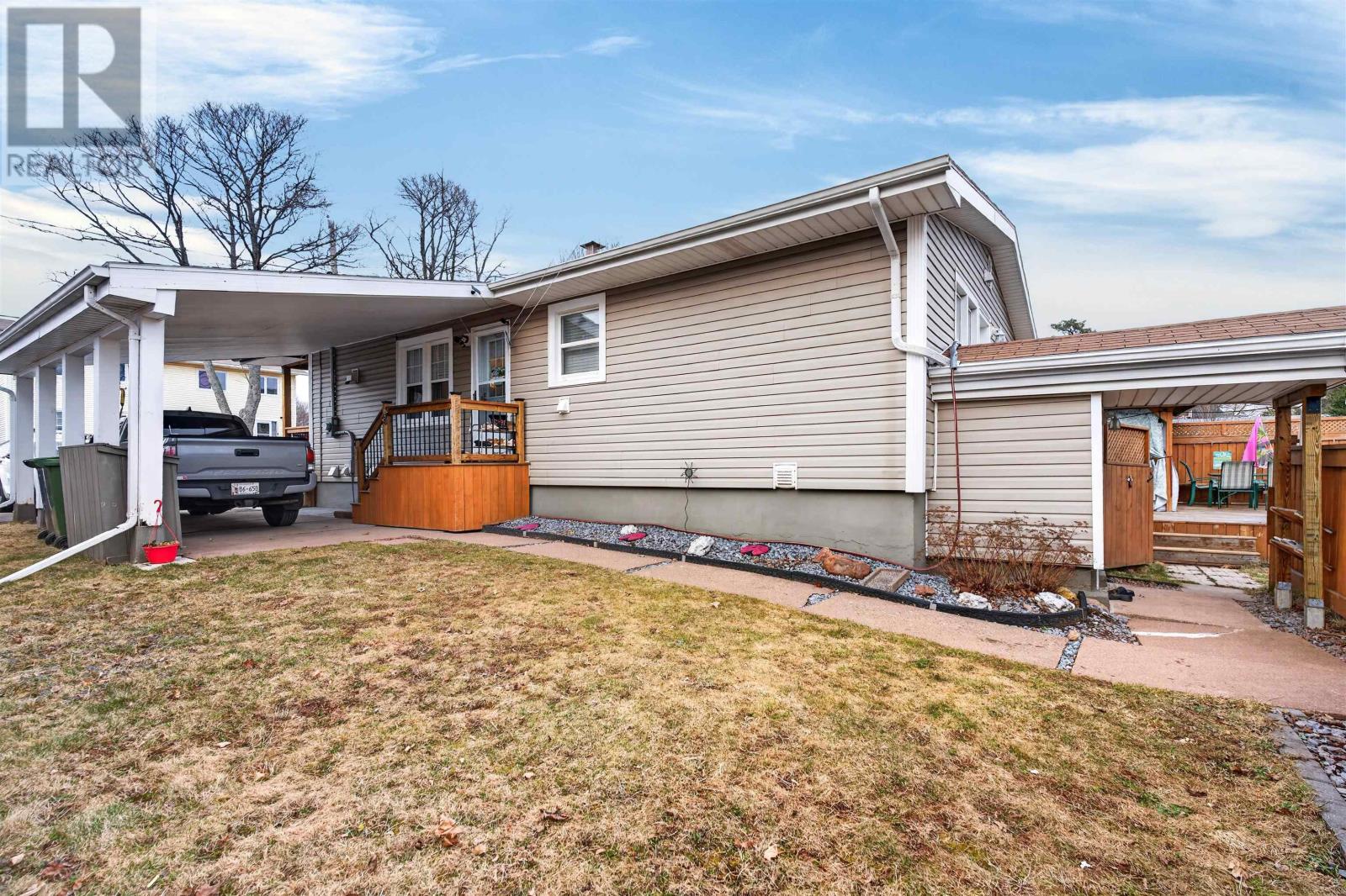 338 Myrtle Street, Summerside, Prince Edward Island  C1N 1X6 - Photo 8 - 202607595