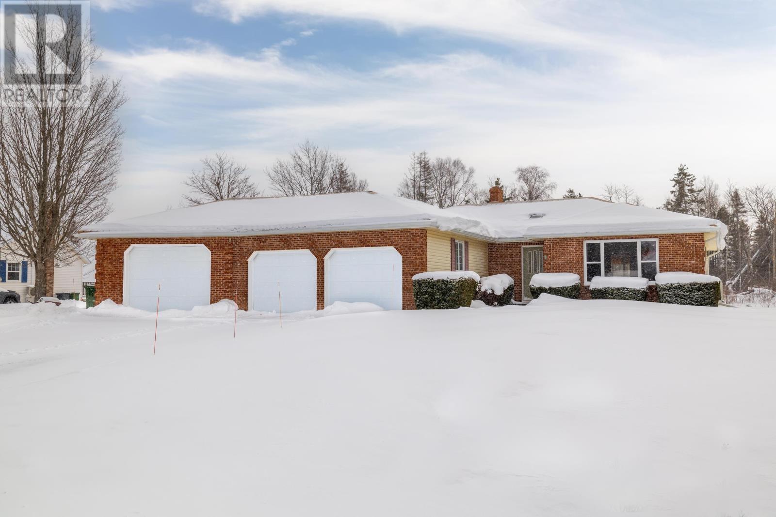 4 Cudmore Lane, Brackley, Prince Edward Island  C1E 2P8 - Photo 1 - 202607608