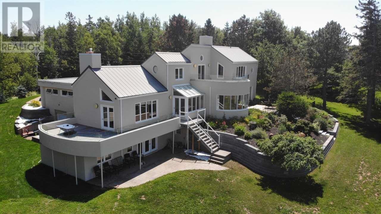 28 Battery Point Drive, Stratford, Prince Edward Island