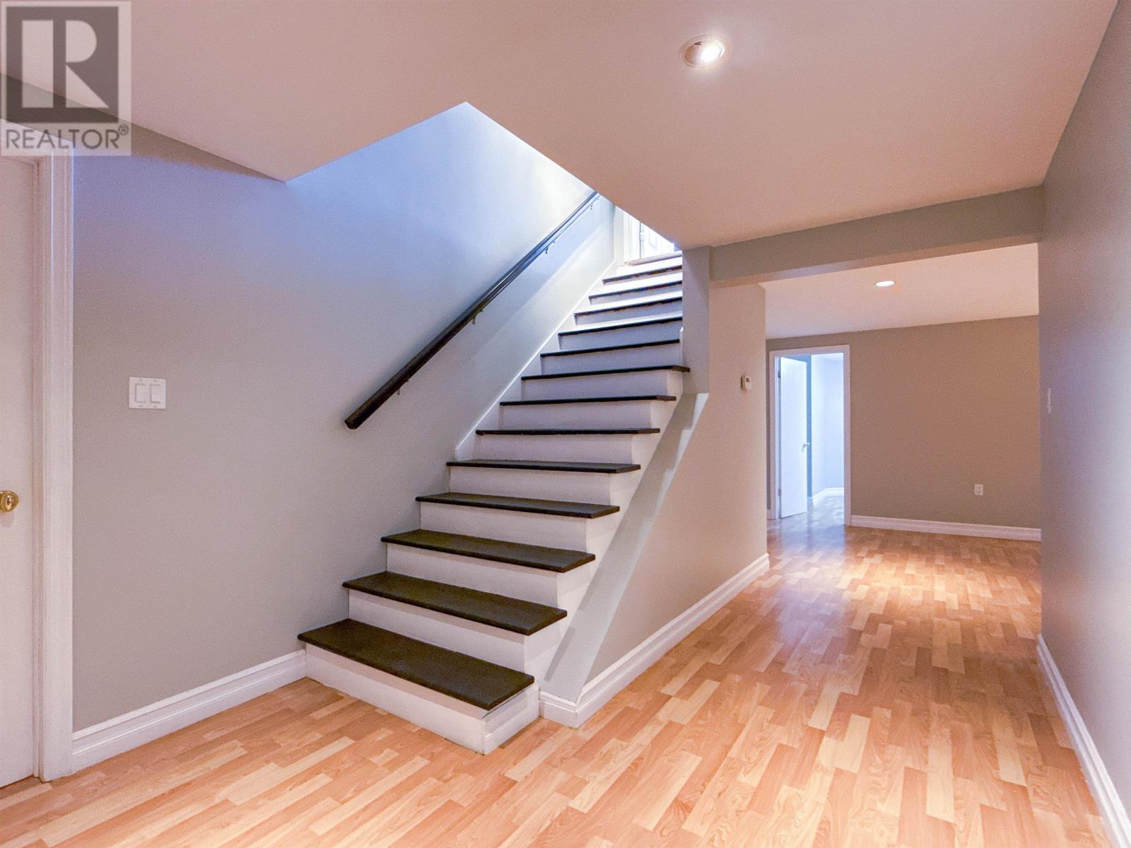 14 Royalty Road, Charlottetown, Prince Edward Island  C1E 1T8 - Photo 35 - 202607657