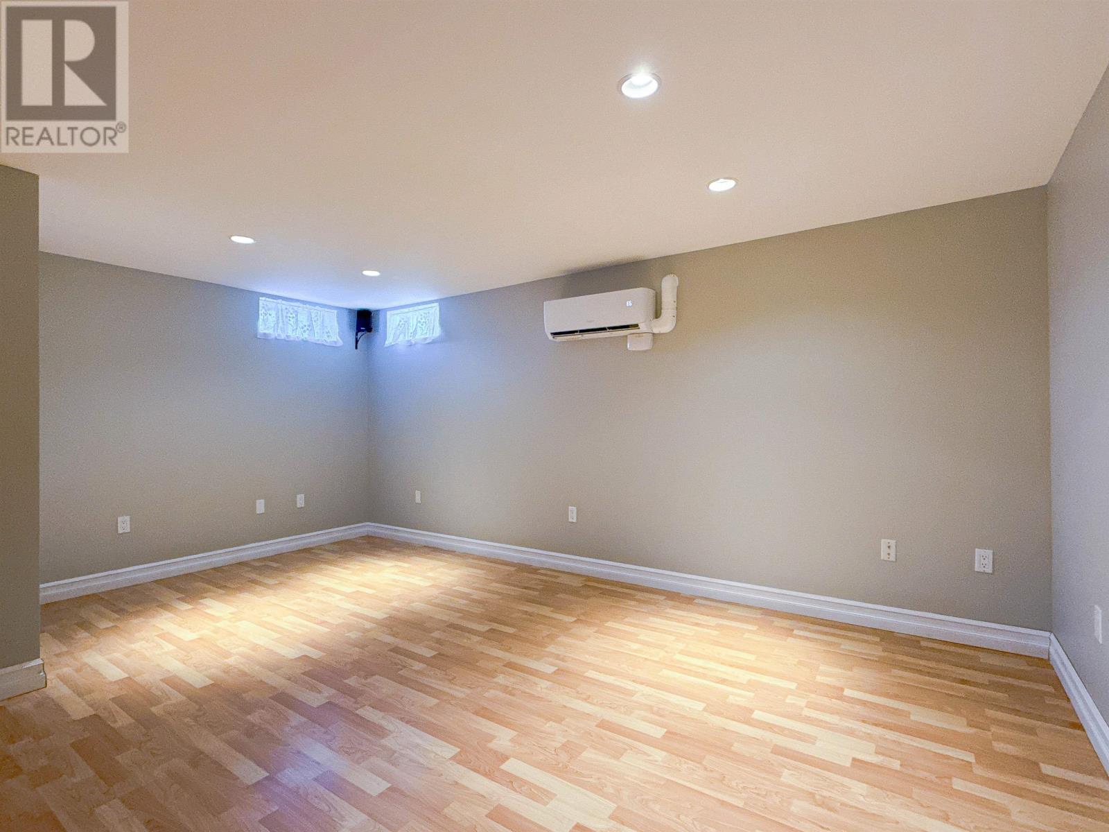 14 Royalty Road, Charlottetown, Prince Edward Island  C1E 1T8 - Photo 38 - 202607657