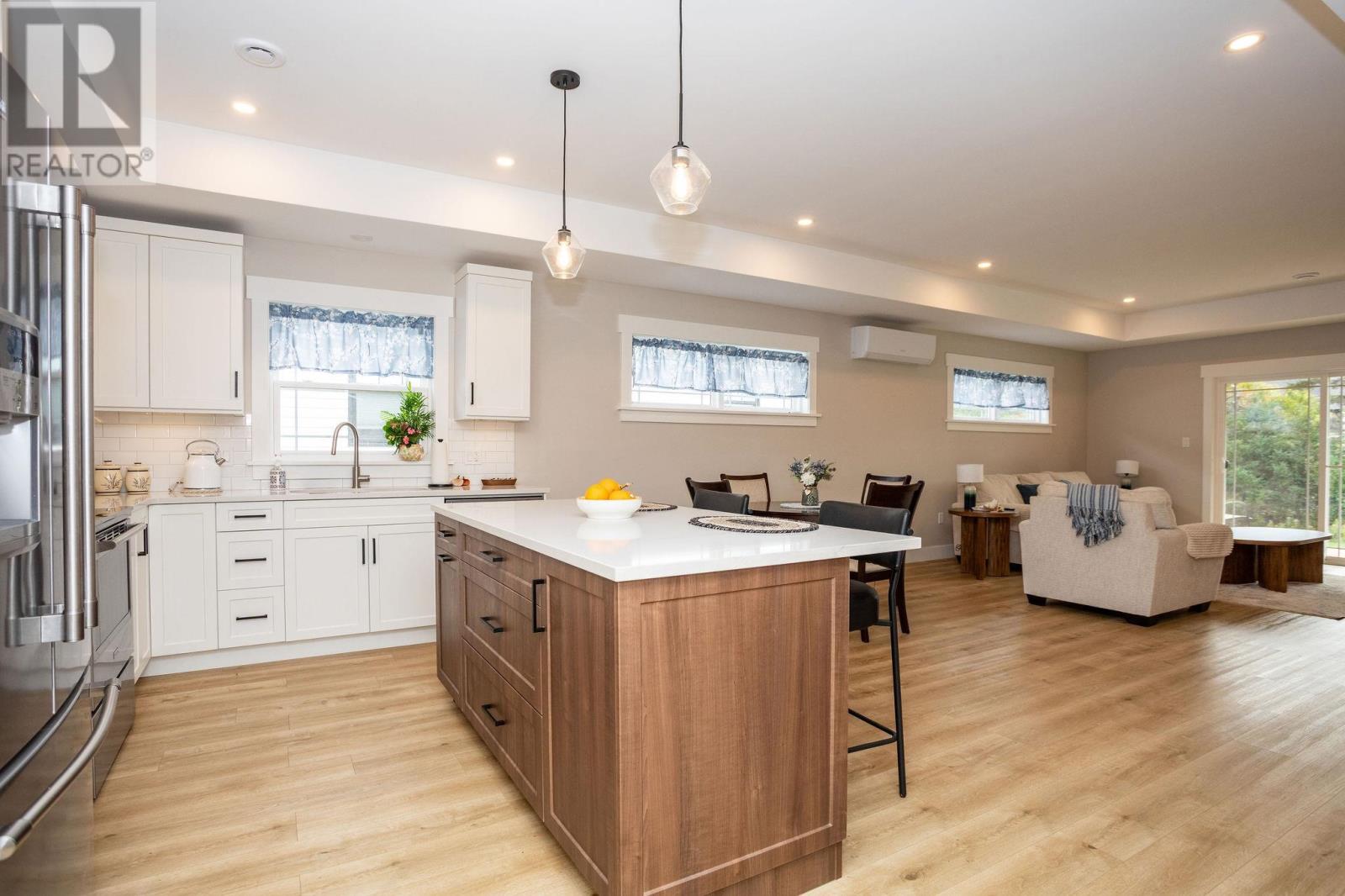 28 Emily Drive, Charlottetown, Prince Edward Island  C1C 0S5 - Photo 9 - 202607839