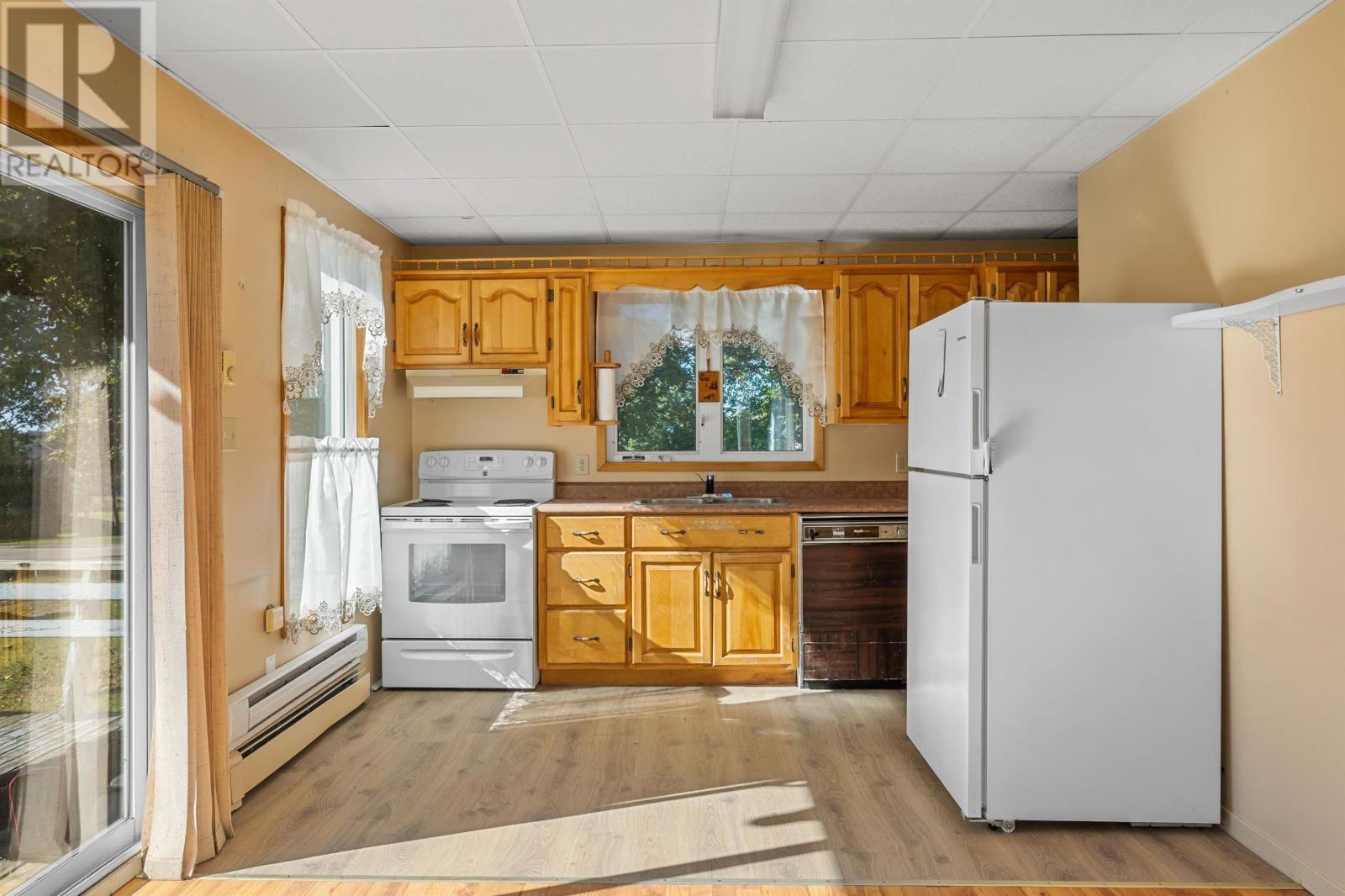 42 West Street, Georgetown, Prince Edward Island  C0A 1L0 - Photo 2 - 202607890