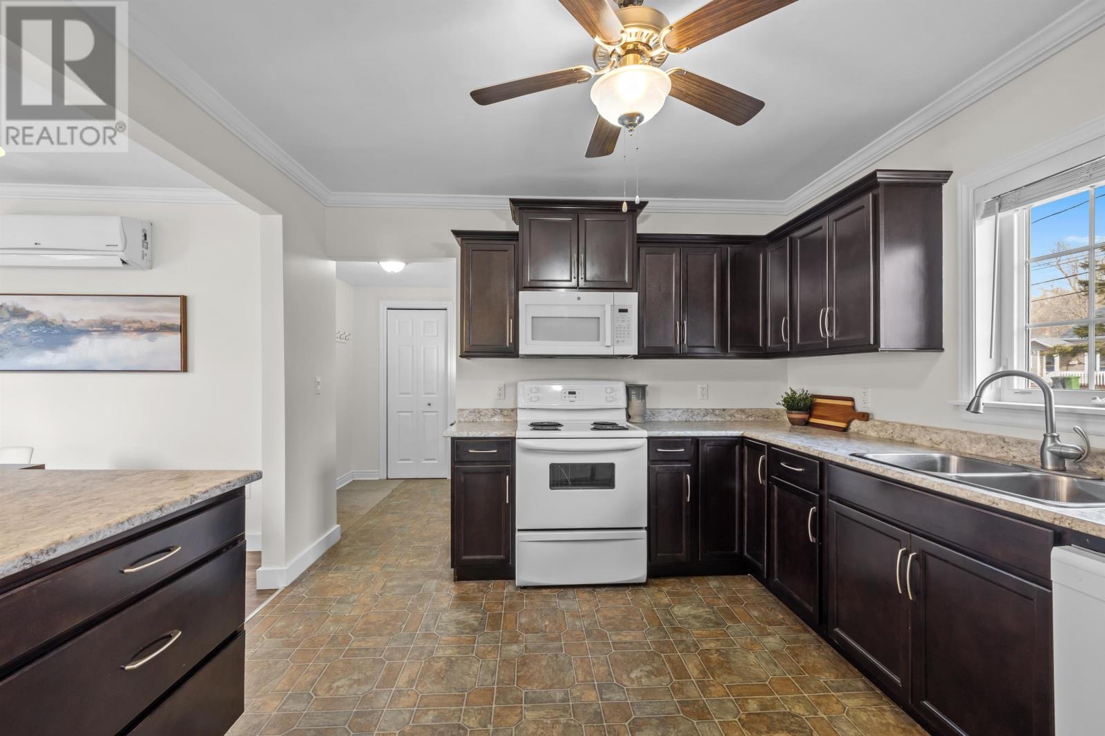 258 Duke Street, Summerside, Prince Edward Island  C1N 3S8 - Photo 12 - 202608025