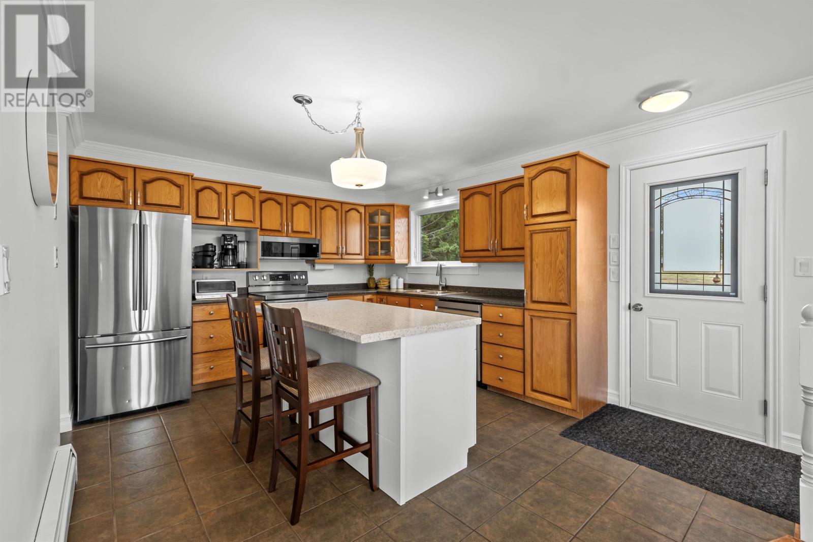 4 Woodlane Drive, Stratford, Prince Edward Island  C1B 1X9 - Photo 3 - 202608108