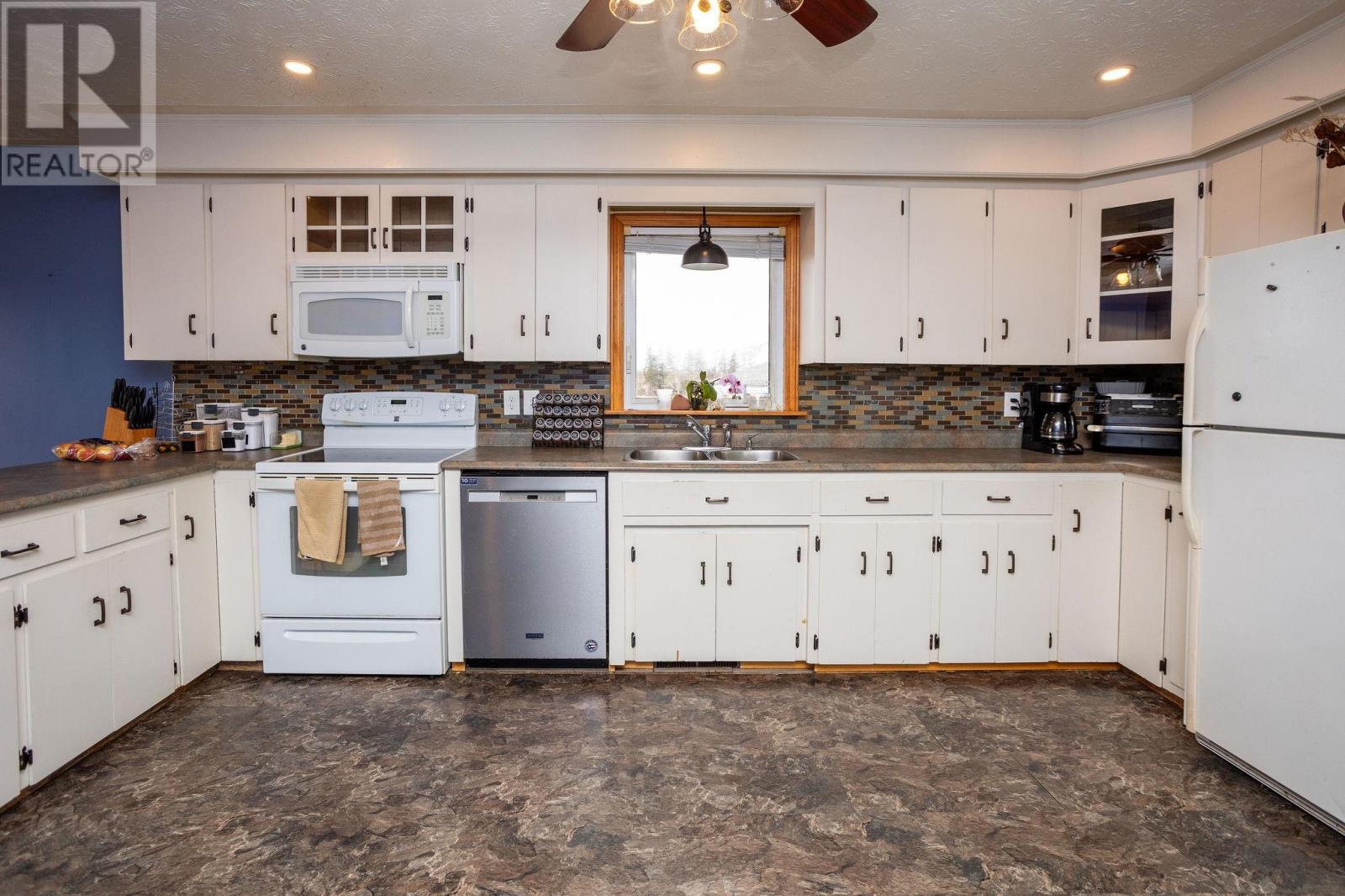 382 Robertson Road, Murray Harbour, Prince Edward Island  C0A 1V0 - Photo 8 - 202608126