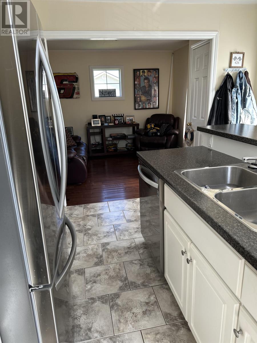 47 Oak Drive, Charlottetown, Prince Edward Island  C1A 6T6 - Photo 3 - 202608249