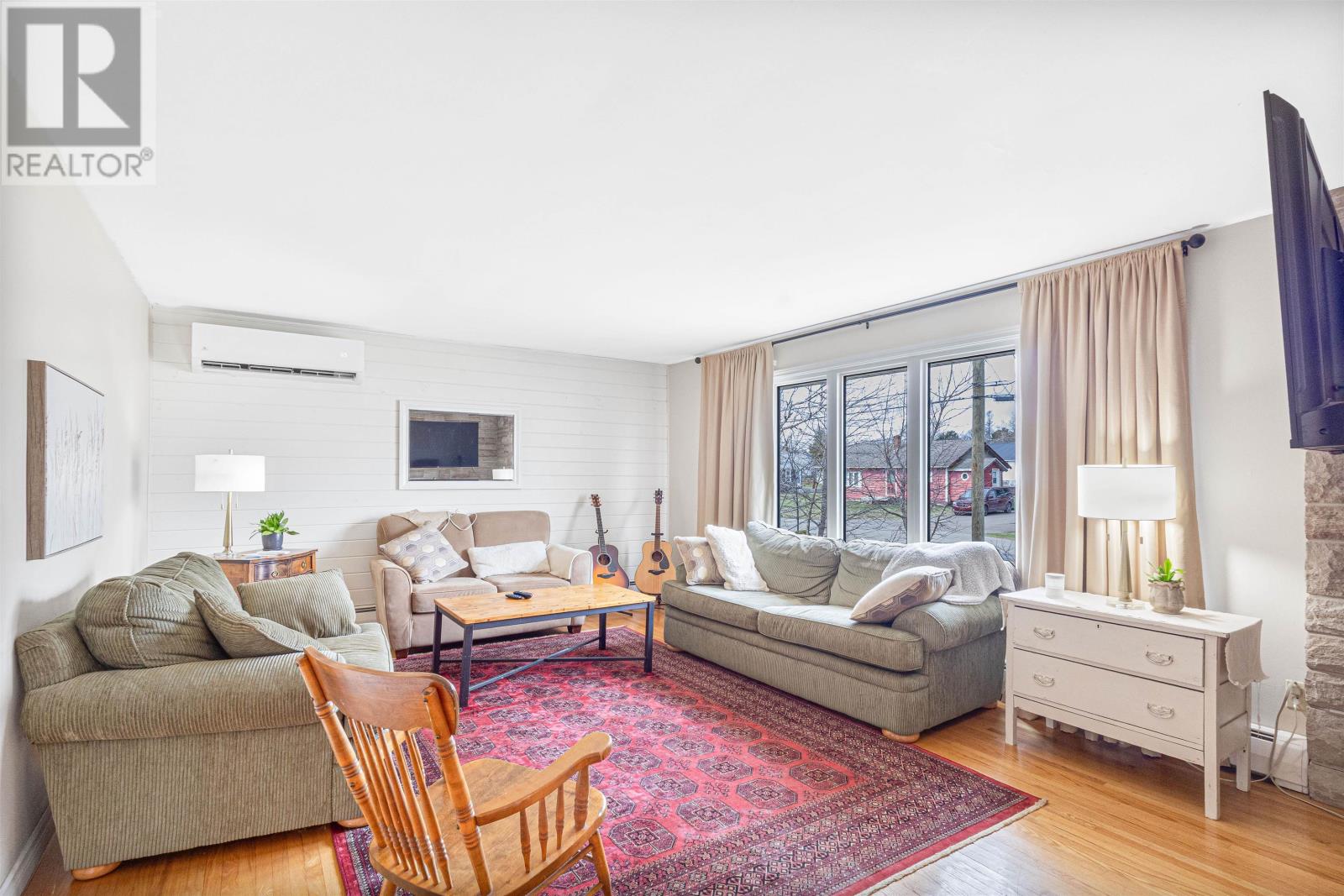 16 Donwood Drive, Charlottetown, Prince Edward Island  C1A 5L2 - Photo 12 - 202608401