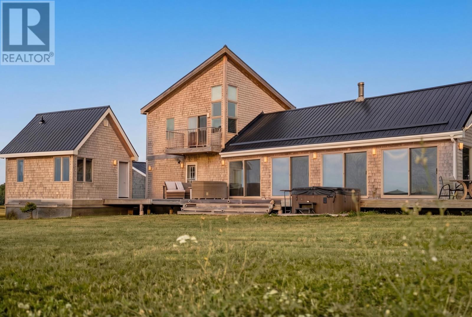 335-337 Harbour Road, Launching, Prince Edward Island  C0A 1G0 - Photo 1 - 202608564