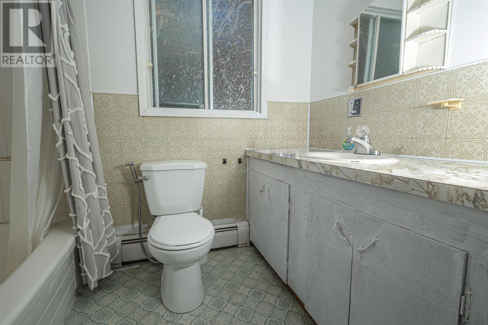 198 Cumberland Street, Charlottetown, Prince Edward Island  C1A 5C6 - Photo 12 - 202608568