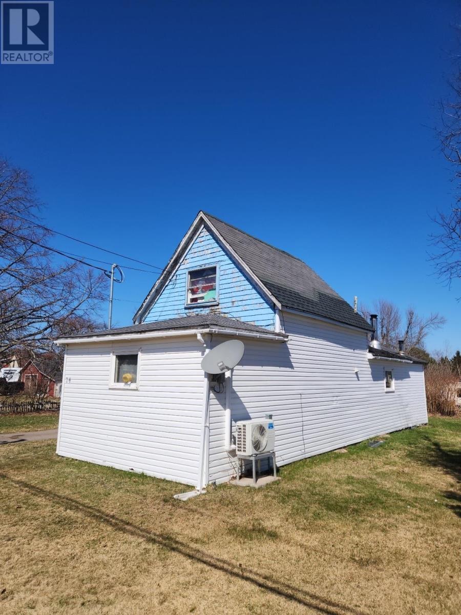 74 Victoria Street, Georgetown, Prince Edward Island  C0A 1L0 - Photo 2 - 202608582