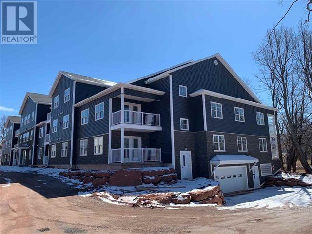 103 29 Stratford Road, Stratford, Prince Edward Island  C0A 1E0 - Photo 1 - 202608685