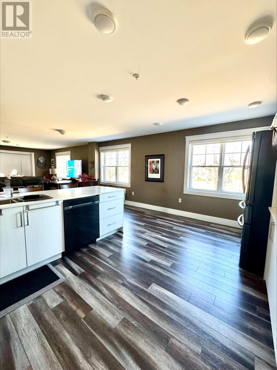 103 29 Stratford Road, Stratford, Prince Edward Island  C0A 1E0 - Photo 3 - 202608685